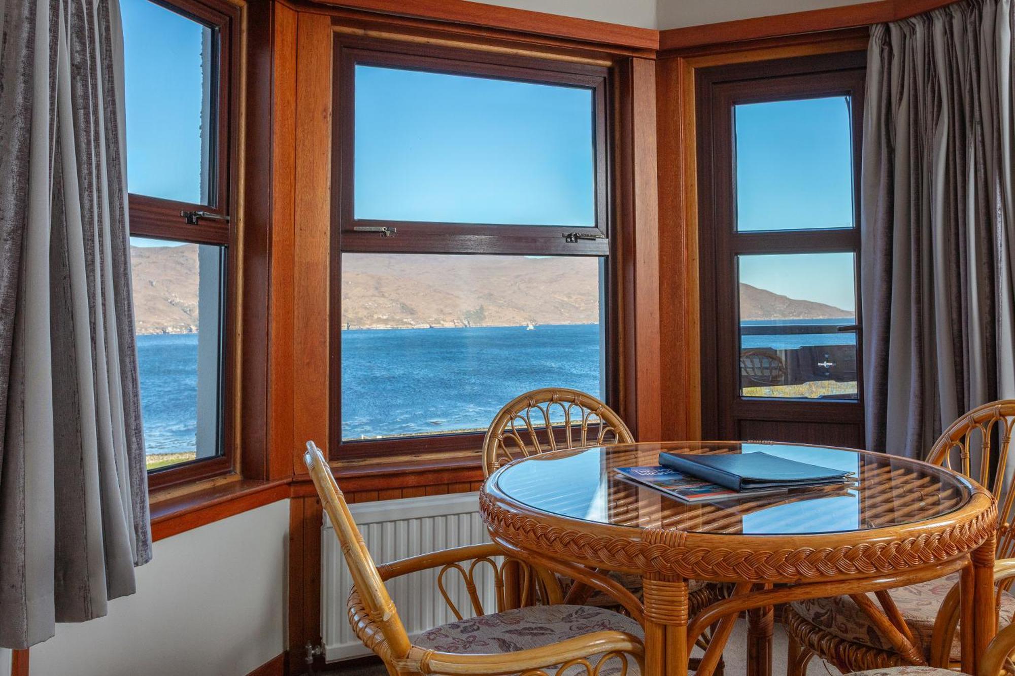 Old Surgery Guest House Ullapool Kültér fotó