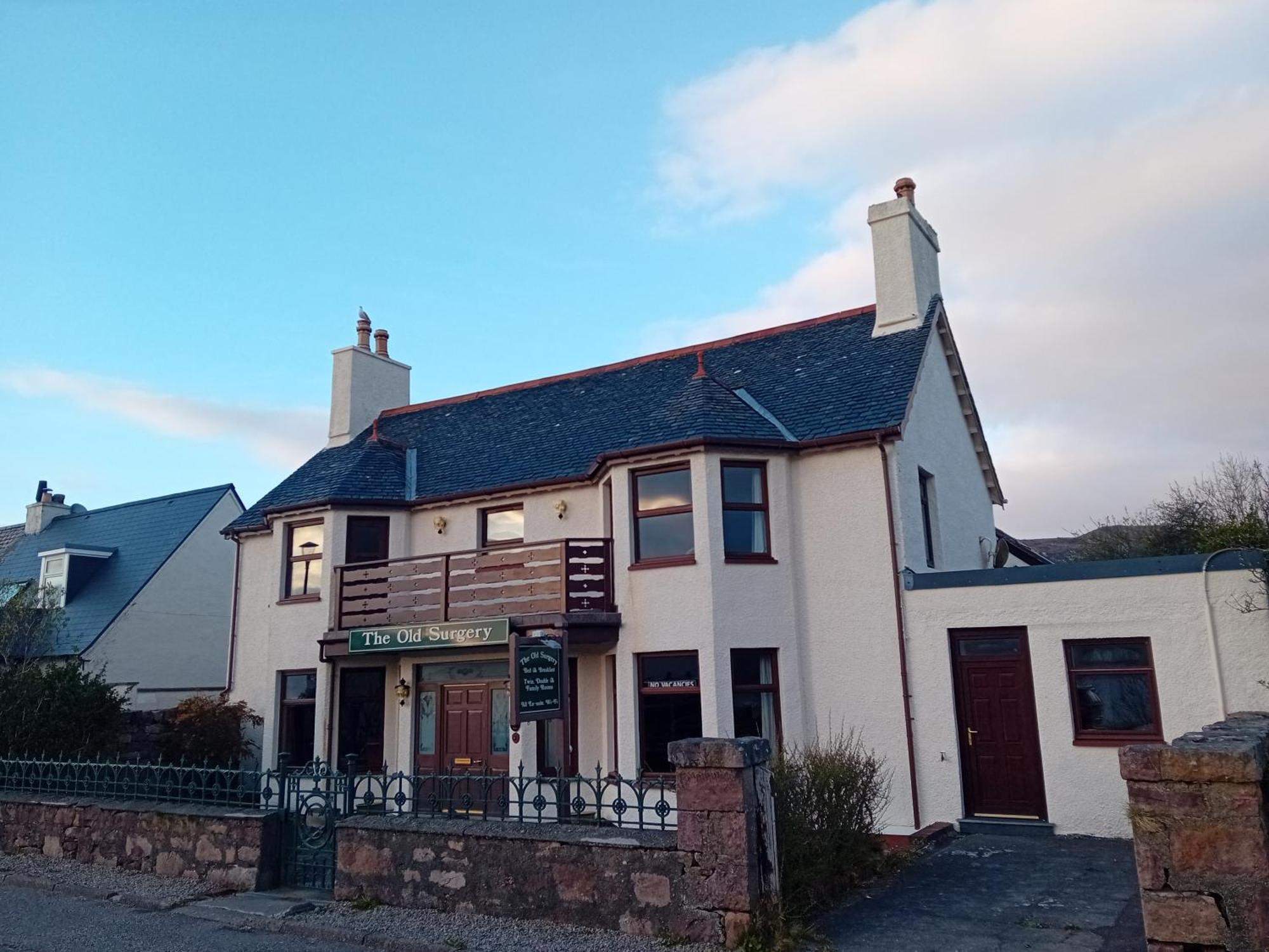 Old Surgery Guest House Ullapool Kültér fotó